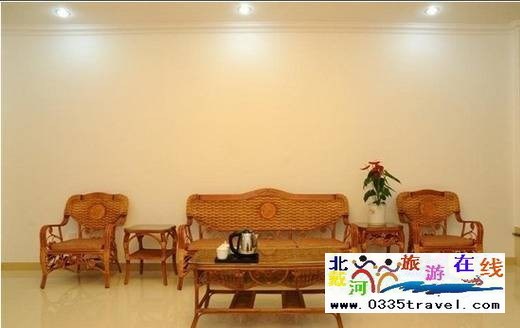 北戴河老虎石海景假日酒店