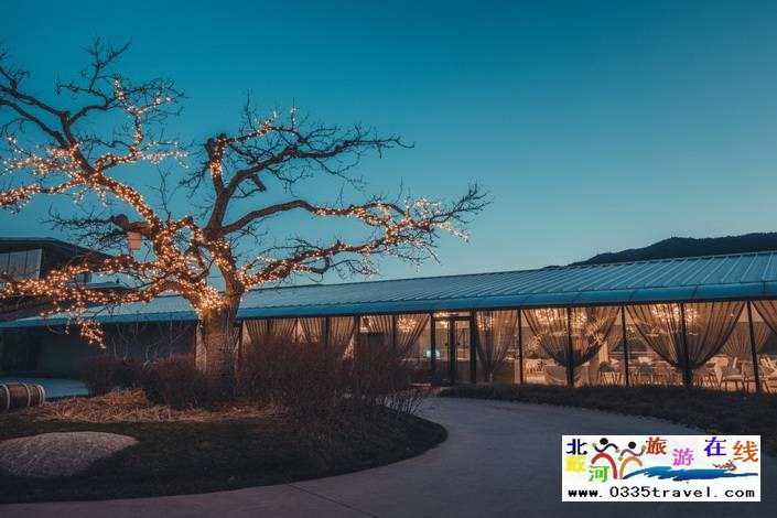 秦皇島山海間溫泉藝術(shù)中心酒店