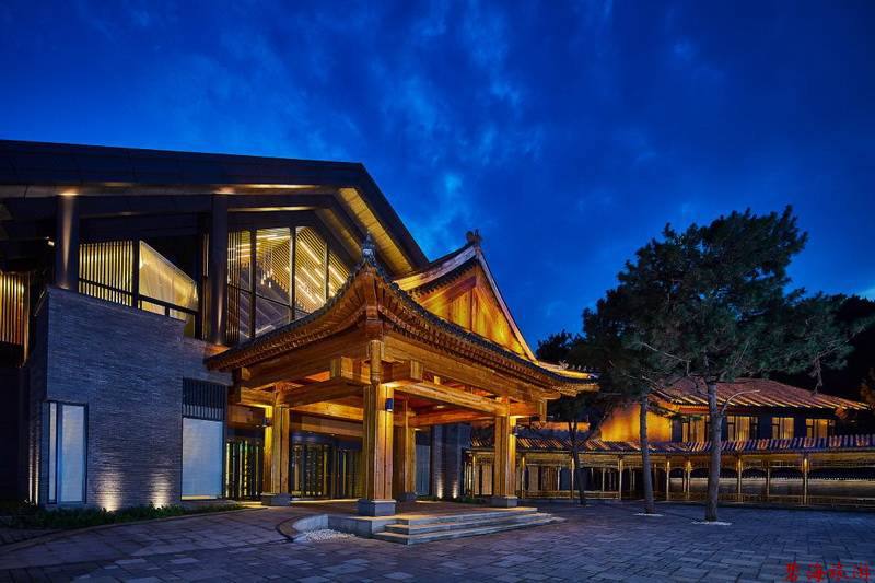 承德金山嶺長城大酒店咨詢預(yù)定電話18633570222 15703350808
