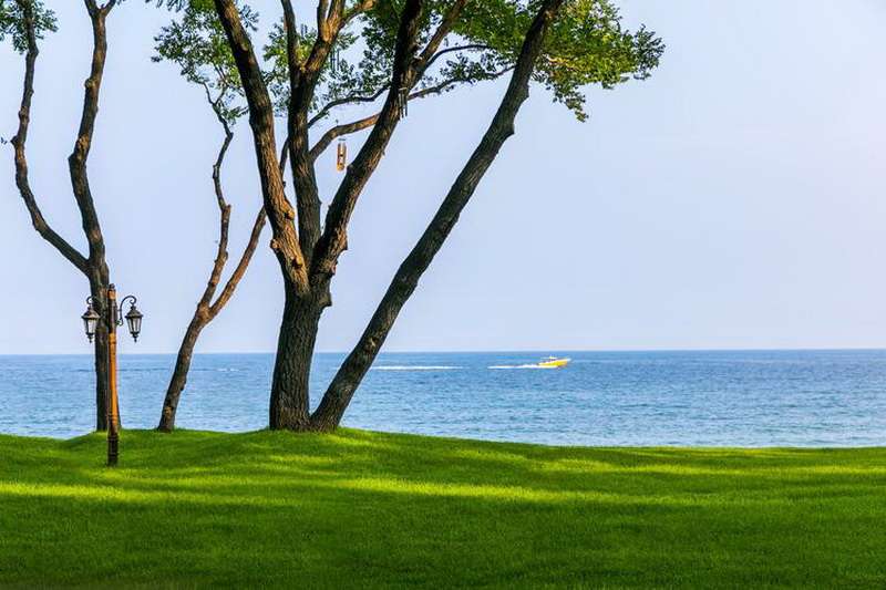 秦皇島北戴河草坪教堂高端婚禮現(xiàn)場推薦：秦皇島西港花園——海誓花園18633570222